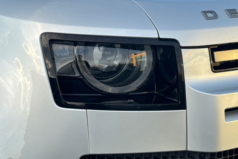 2024 (24) LAND ROVER DEFENDER 3.0 D300 X-Dynamic SE 110 5dr Auto 4820213