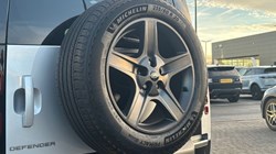 2024 (24) LAND ROVER DEFENDER 3.0 D300 X-Dynamic SE 110 5dr Auto 4820249