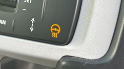 2024 (24) LAND ROVER DEFENDER 3.0 D300 X-Dynamic SE 110 5dr Auto 4820223