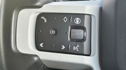2024 (24) LAND ROVER DEFENDER 3.0 D300 X-Dynamic SE 110 5dr Auto 4820224