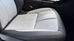 2025 (75) LAND ROVER RANGE ROVER EVOQUE 2.0 D200 Dynamic SE 5dr Auto 5301478