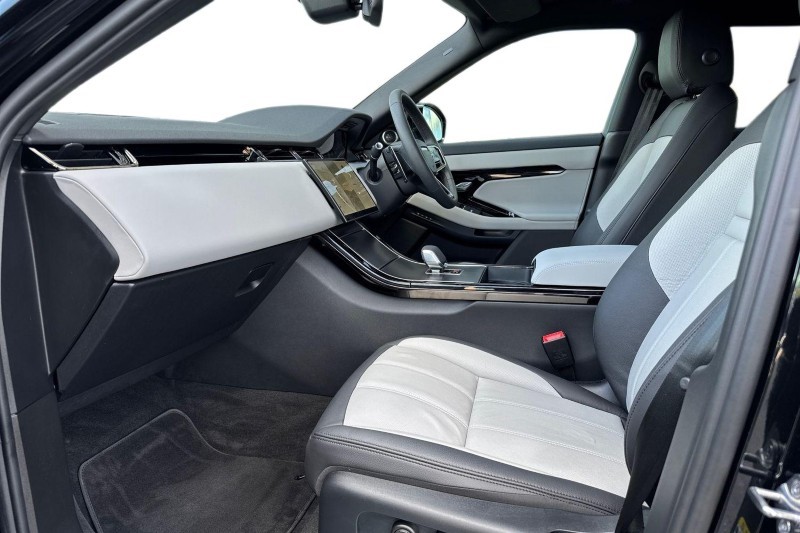 2025 (75) LAND ROVER RANGE ROVER EVOQUE 2.0 D200 Dynamic SE 5dr Auto 5301457