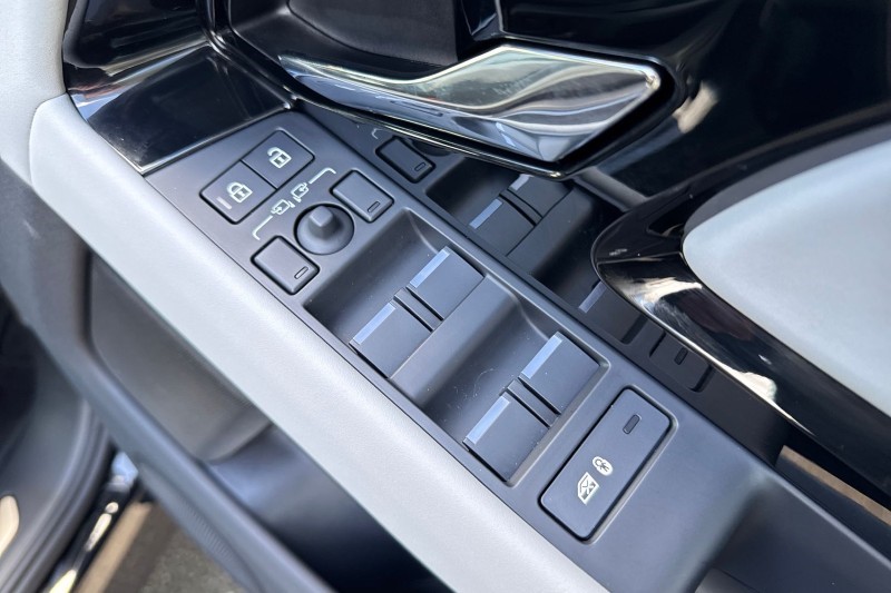 2025 (75) LAND ROVER RANGE ROVER EVOQUE 2.0 D200 Dynamic SE 5dr Auto 5301476