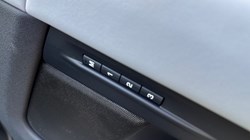 2025 (75) LAND ROVER RANGE ROVER EVOQUE 2.0 D200 Dynamic SE 5dr Auto 5301510