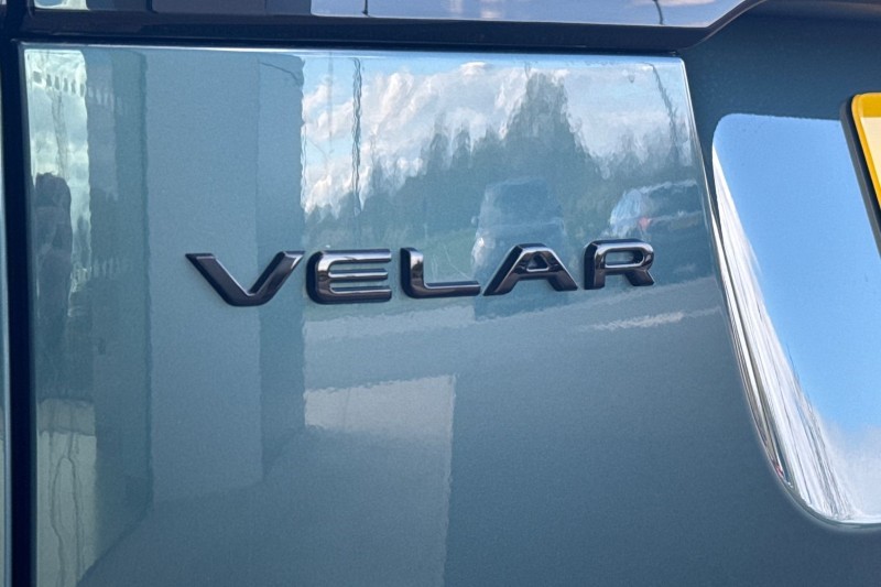2025 (75) LAND ROVER RANGE ROVER VELAR 2.0 D200 MHEV Dynamic SE 5dr Auto 5296081