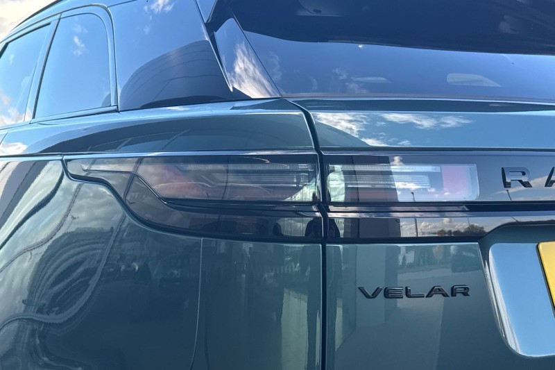 2025 (75) LAND ROVER RANGE ROVER VELAR 2.0 D200 MHEV Dynamic SE 5dr Auto 5296051