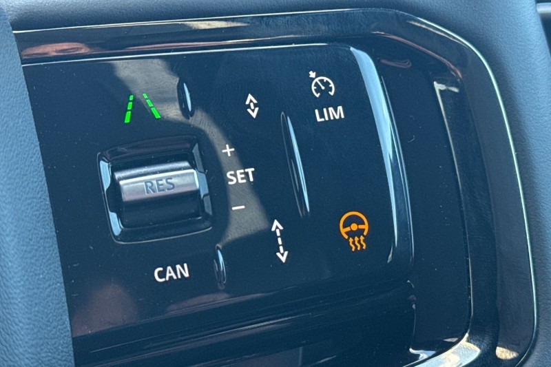 2025 (75) LAND ROVER RANGE ROVER VELAR 2.0 D200 MHEV Dynamic SE 5dr Auto 5296059