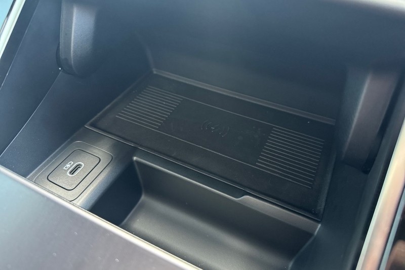 2025 (75) LAND ROVER RANGE ROVER VELAR 2.0 D200 MHEV Dynamic SE 5dr Auto 5296070