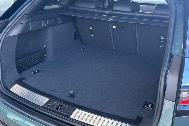 2025 (75) LAND ROVER RANGE ROVER VELAR 2.0 D200 MHEV Dynamic SE 5dr Auto 5296074