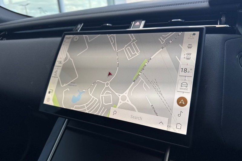 2025 (75) LAND ROVER RANGE ROVER VELAR 2.0 D200 MHEV Dynamic SE 5dr Auto 5296043