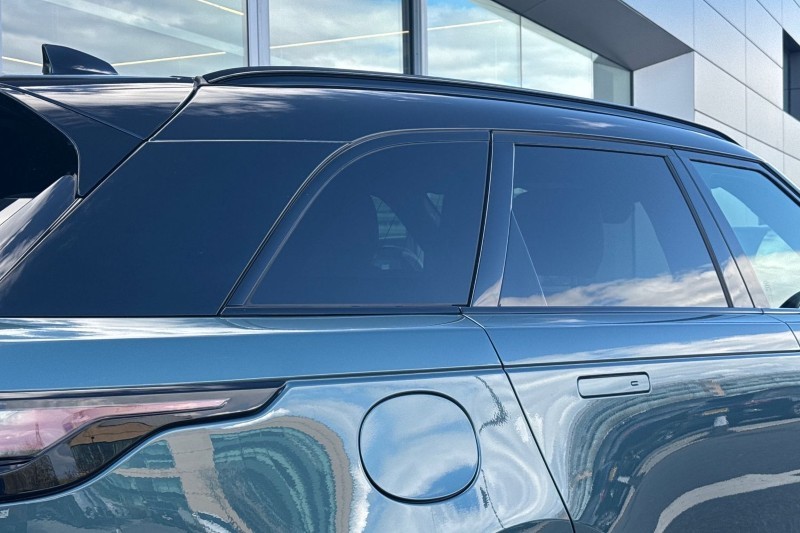 2025 (75) LAND ROVER RANGE ROVER VELAR 2.0 D200 MHEV Dynamic SE 5dr Auto 5296086