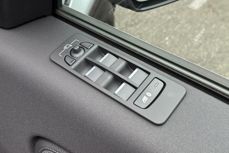 2025 (75) LAND ROVER DISCOVERY SPORT 2.0 D200 Dynamic SE 5dr Auto [5 Seat] 5270838