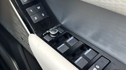 2023 (23) LAND ROVER RANGE ROVER VELAR 2.0 D200 Edition 5dr Auto 4736312