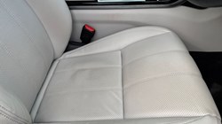 2023 (23) LAND ROVER RANGE ROVER VELAR 2.0 D200 Edition 5dr Auto 4736314