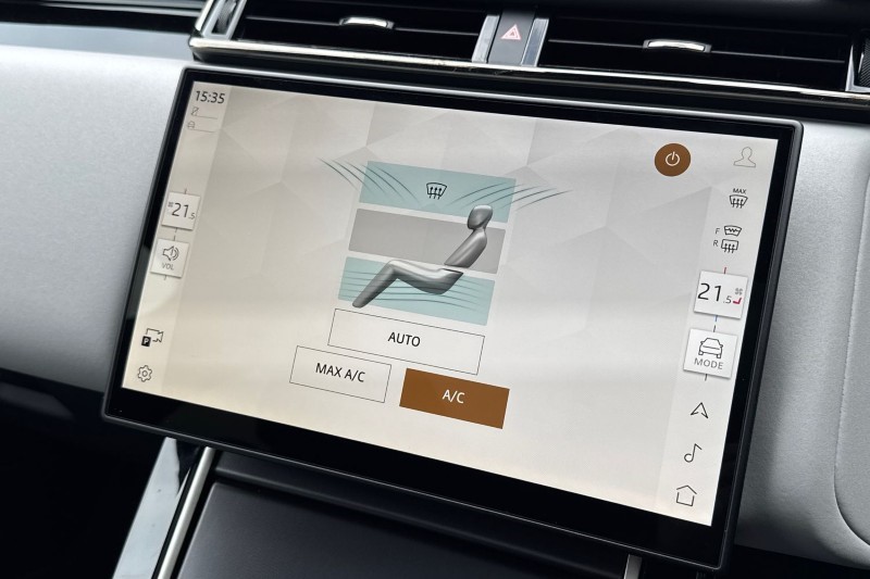 2025 (75) LAND ROVER RANGE ROVER VELAR 2.0 D200 MHEV Dynamic SE 5dr Auto 5272851