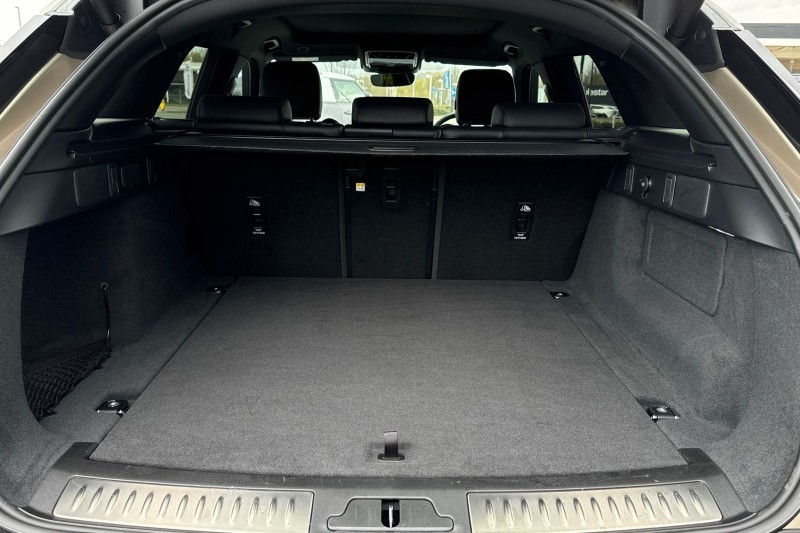 2025 (75) LAND ROVER RANGE ROVER VELAR 2.0 D200 MHEV Dynamic SE 5dr Auto 5272828