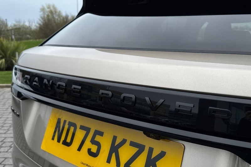 2025 (75) LAND ROVER RANGE ROVER VELAR 2.0 D200 MHEV Dynamic SE 5dr Auto 5272865