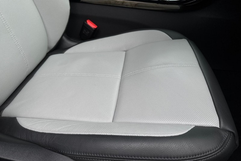 2025 (75) LAND ROVER RANGE ROVER VELAR 2.0 D200 MHEV Dynamic SE 5dr Auto 5272843