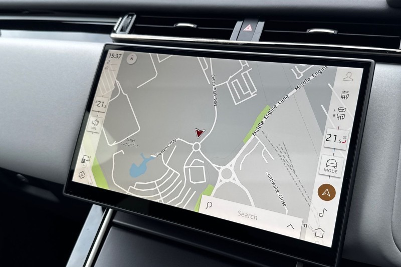 2025 (75) LAND ROVER RANGE ROVER VELAR 2.0 D200 MHEV Dynamic SE 5dr Auto 5272829