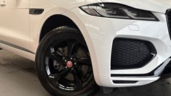 2021 (71) JAGUAR F-PACE 2.0 D200 R-Dynamic S 5dr Auto AWD 4767642