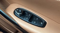 2021 (71) ASTON MARTIN DBX V8 550 5dr Touchtronic 4791243