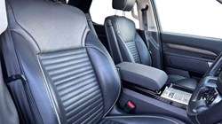 2019 (19) LAND ROVER DISCOVERY 3.0 SDV6 HSE 5dr Auto 4784600