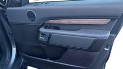 2019 (19) LAND ROVER DISCOVERY 3.0 SDV6 HSE 5dr Auto 4784596