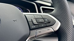 VOLKSWAGEN T-ROC 2.0 TDI 150 EVO R-Line 5dr DSG 5406667