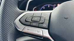 VOLKSWAGEN T-ROC 2.0 TDI 150 EVO R-Line 5dr DSG 5406666