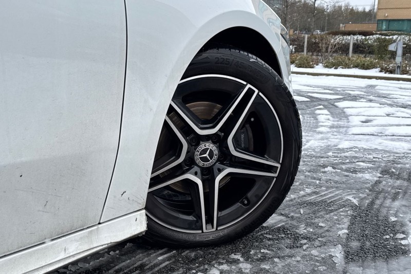 2023 (72) MERCEDES-BENZ A CLASS A200 AMG Line Executive 4dr Auto 4821380