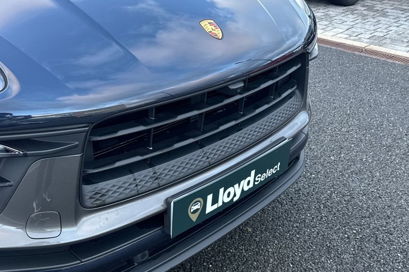 2023 (23) PORSCHE MACAN T 5dr PDK 4807004