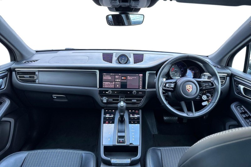 2023 (23) PORSCHE MACAN T 5dr PDK 4806977