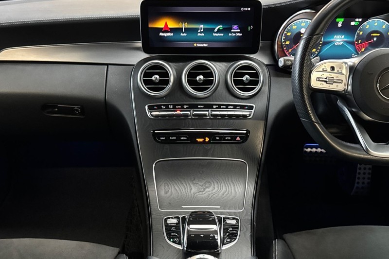 2019 (19) MERCEDES-BENZ C CLASS C200 AMG Line Premium 2dr 9G-Tronic 4806702