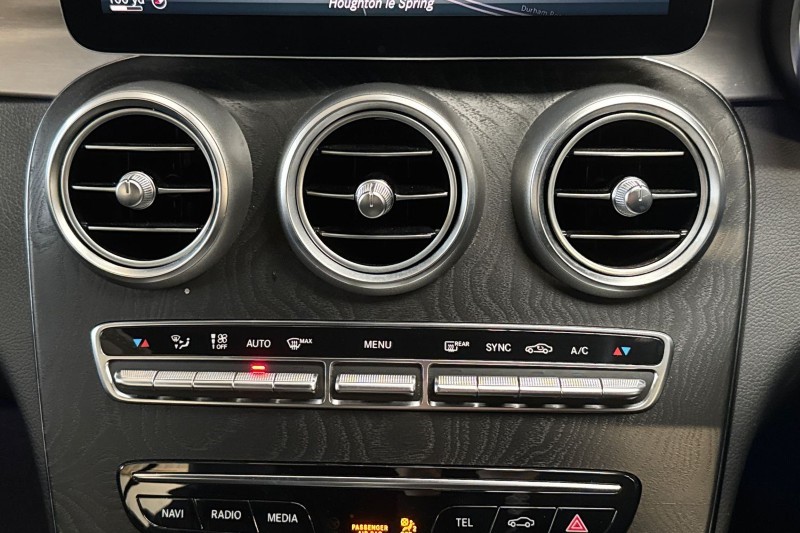 2019 (19) MERCEDES-BENZ C CLASS C200 AMG Line Premium 2dr 9G-Tronic 4806719