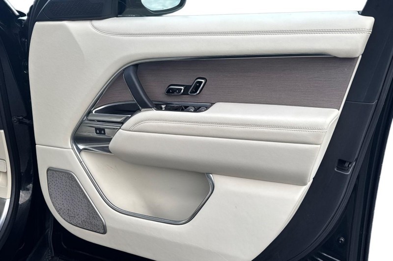 2022 (22) LAND ROVER RANGE ROVER 4.4 P530 V8 First Edition 4dr Auto 4907915