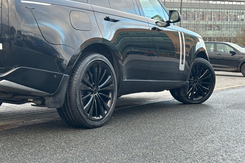 2022 (22) LAND ROVER RANGE ROVER 4.4 P530 V8 First Edition 4dr Auto 4907944