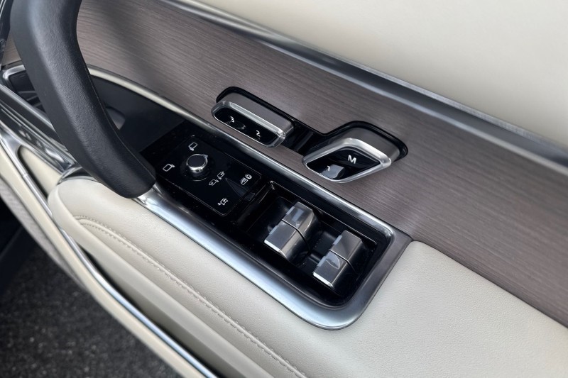 2022 (22) LAND ROVER RANGE ROVER 4.4 P530 V8 First Edition 4dr Auto 4907916