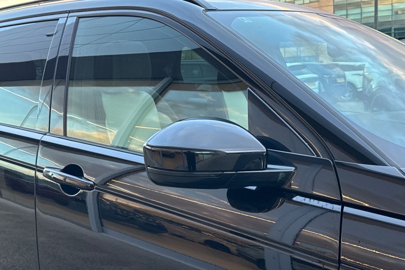 2024 (73) LAND ROVER DISCOVERY SPORT 1.5 P300e Dynamic HSE 5dr Auto [5 Seat] 4885538