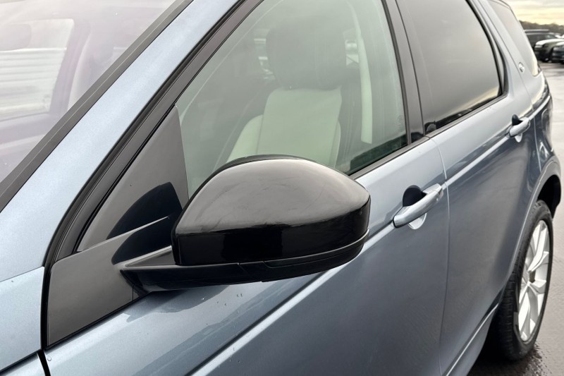 2022 (72) LAND ROVER DISCOVERY SPORT 1.5 P300e R-Dynamic SE 5dr Auto [5 Seat] 4816181