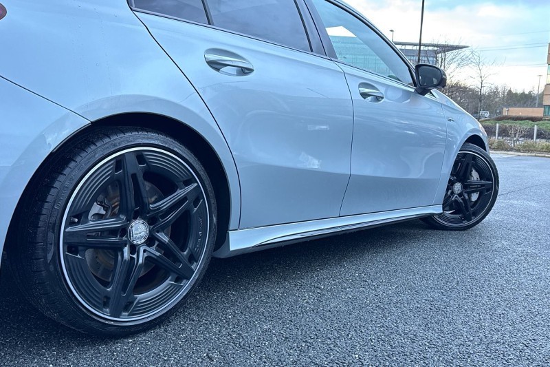 2024 (24) MERCEDES-BENZ A CLASS A35 4Matic Premium Plus 5dr Auto 4807159