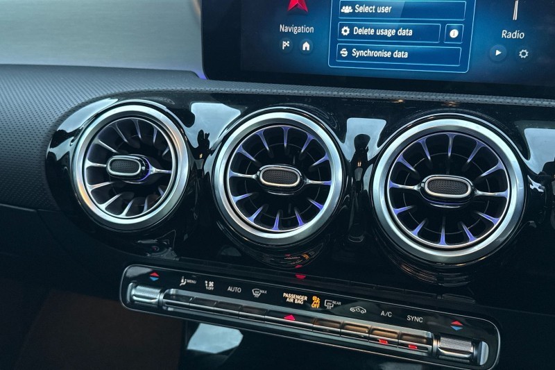 2024 (24) MERCEDES-BENZ A CLASS A35 4Matic Premium Plus 5dr Auto 4807150