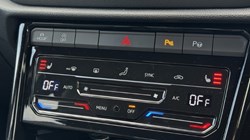 VOLKSWAGEN T-ROC 1.5 TSI R-Line 5dr 4661497