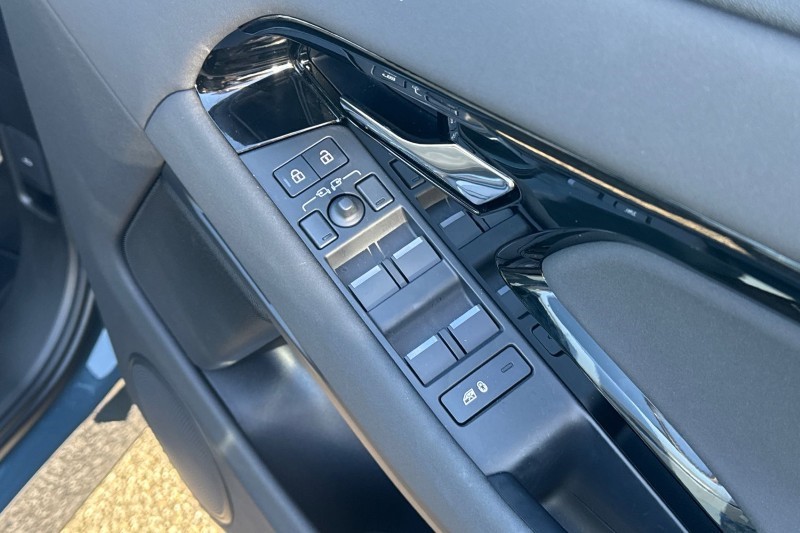 2025 (75) LAND ROVER RANGE ROVER EVOQUE 2.0 D200 Dynamic SE 5dr Auto 5288794