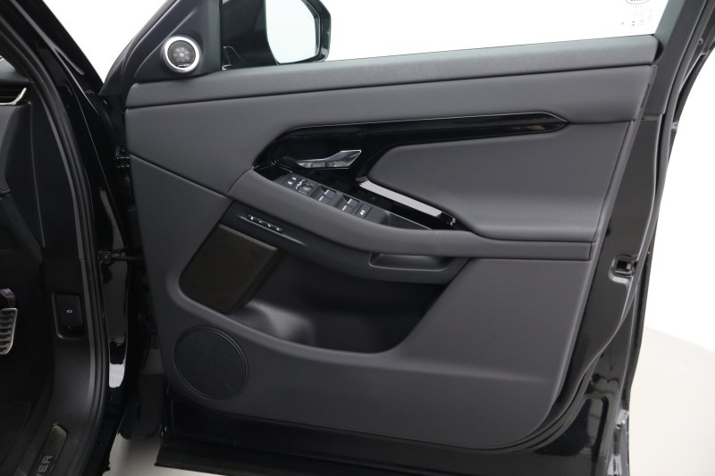 2025 (75) LAND ROVER RANGE ROVER EVOQUE 2.0 D200 Dynamic SE 5dr Auto 5276409