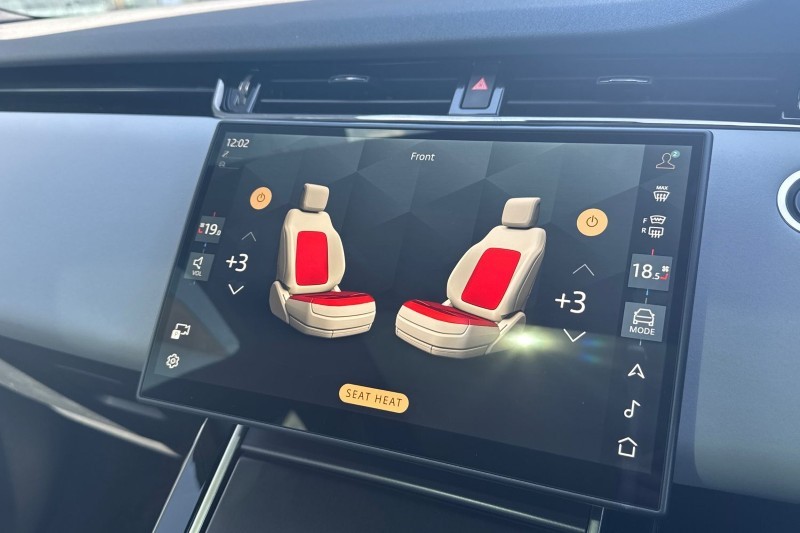 2025 (75) LAND ROVER RANGE ROVER EVOQUE 2.0 D200 Dynamic SE 5dr Auto 5290596