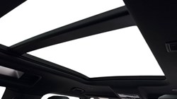 2022 (72) LAND ROVER DEFENDER 3.0 D250 X-Dynamic SE 90 3dr Auto 4826582