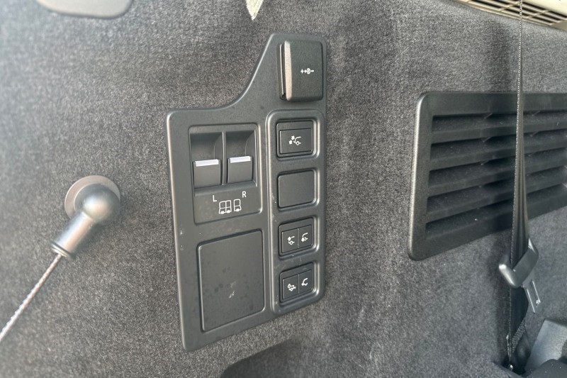 2025 (75) LAND ROVER DISCOVERY 3.0 D350 Dynamic HSE 5dr Auto 5298309