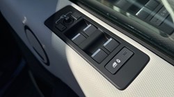 2025 (75) LAND ROVER DISCOVERY 3.0 D350 Dynamic HSE 5dr Auto 5298277