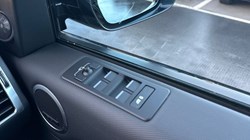 2024 (24) LAND ROVER DISCOVERY 3.0 D300 Dynamic SE 5dr Auto 4849570