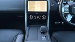 2024 (24) LAND ROVER DISCOVERY 3.0 D300 Dynamic SE 5dr Auto 4849561